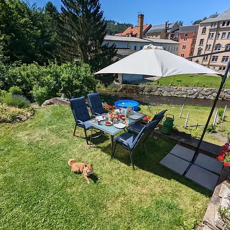 Urlaubsmagie - Uhunest - Gemeinschaftsgarten Mit Pool & Sauna Sebnitz