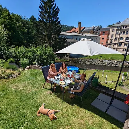Urlaubsmagie - Uhunest - Gemeinschaftsgarten Mit Pool & Sauna Apartamento