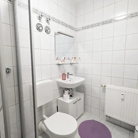 Apartamento Urlaubsmagie - Uhunest - Gemeinschaftsgarten Mit Pool & Sauna Sebnitz