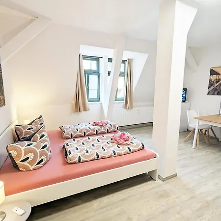Apartamento Urlaubsmagie - Uhunest - Gemeinschaftsgarten Mit Pool & Sauna Sebnitz